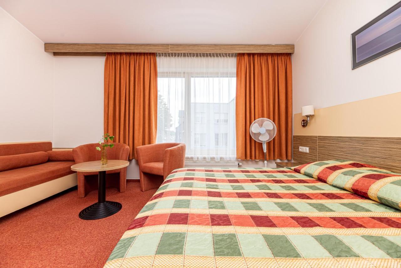 Info Hotel Palanga Exterior photo
